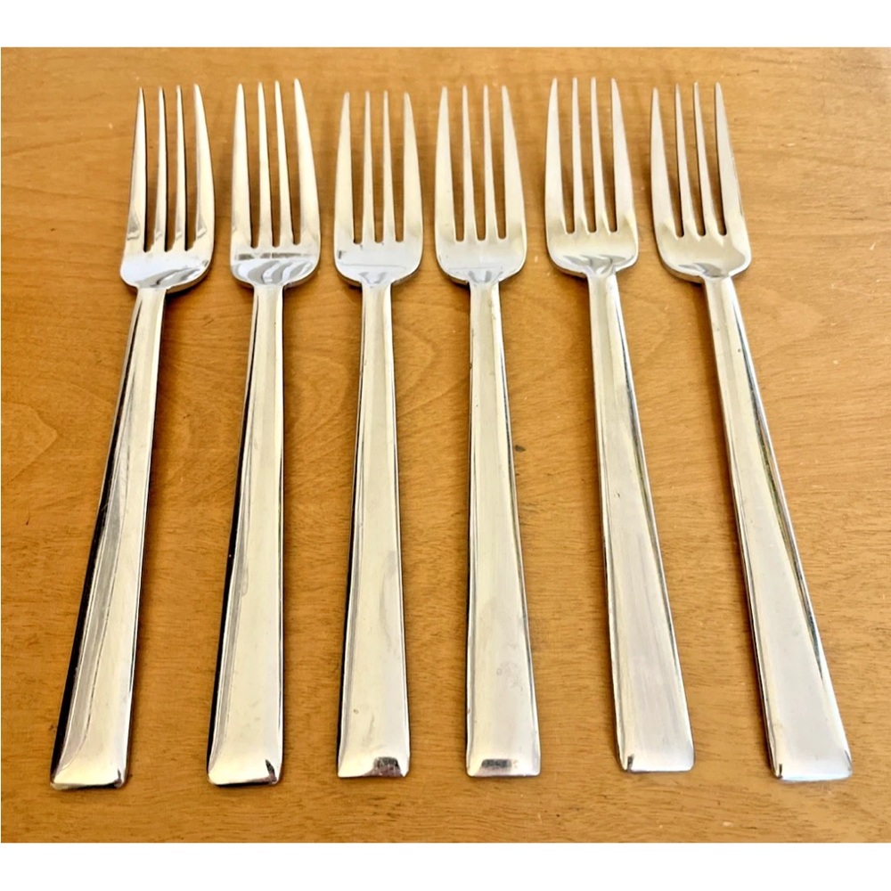 Michael Lloyd MLL16 Forks 8.25 inches - Set of 6 - Flat Tip Glossy Stainless